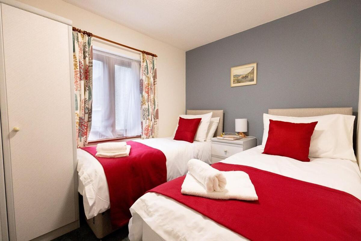 Katherines Court - Spacious Apartment With Rolling Hill Views Kendal Exterior foto