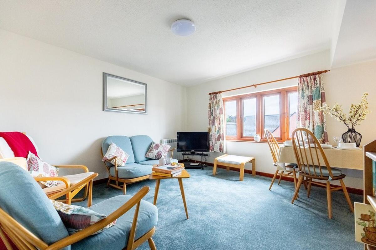 Katherines Court - Spacious Apartment With Rolling Hill Views Kendal Exterior foto